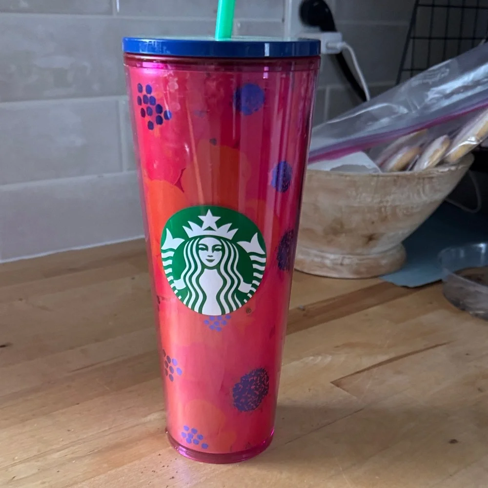 Starbucks red tumbler